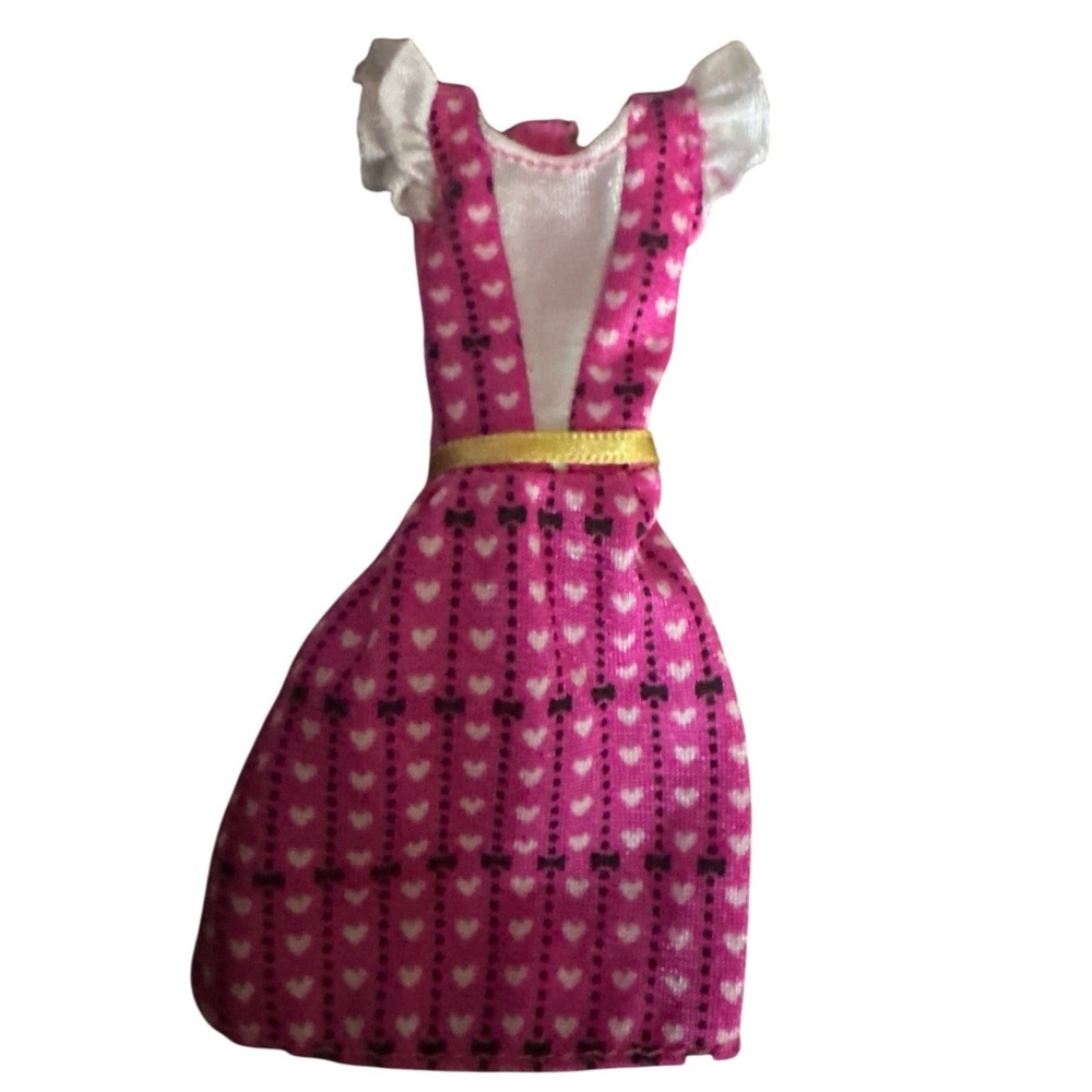 Monster High Draculaura basic budget pink hear dress doll
